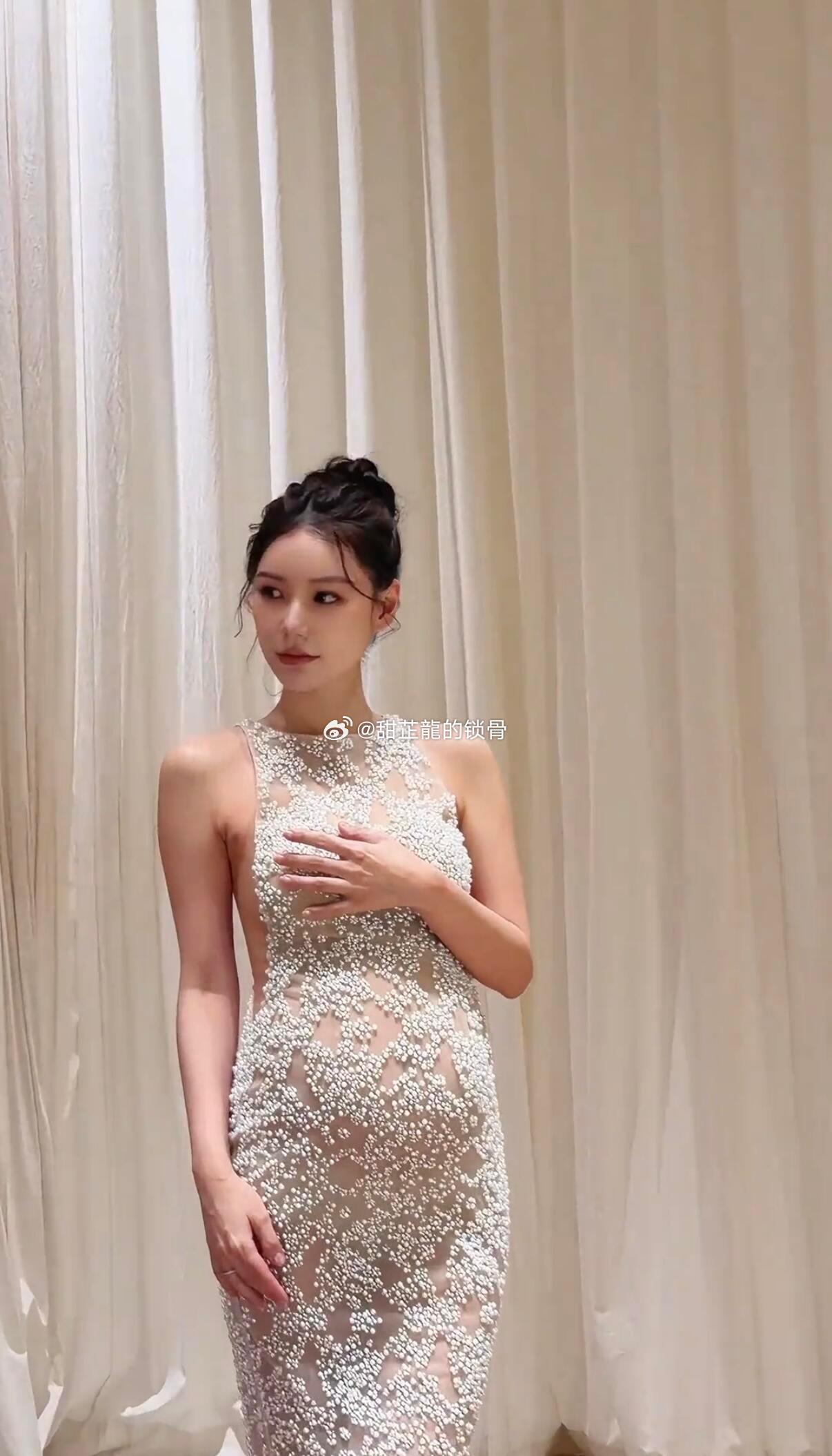 马筱梅这么大个肚子还拍了vlog和孕妇照呢。肯定自己亲自生的啊马筱梅拒绝拍小玥