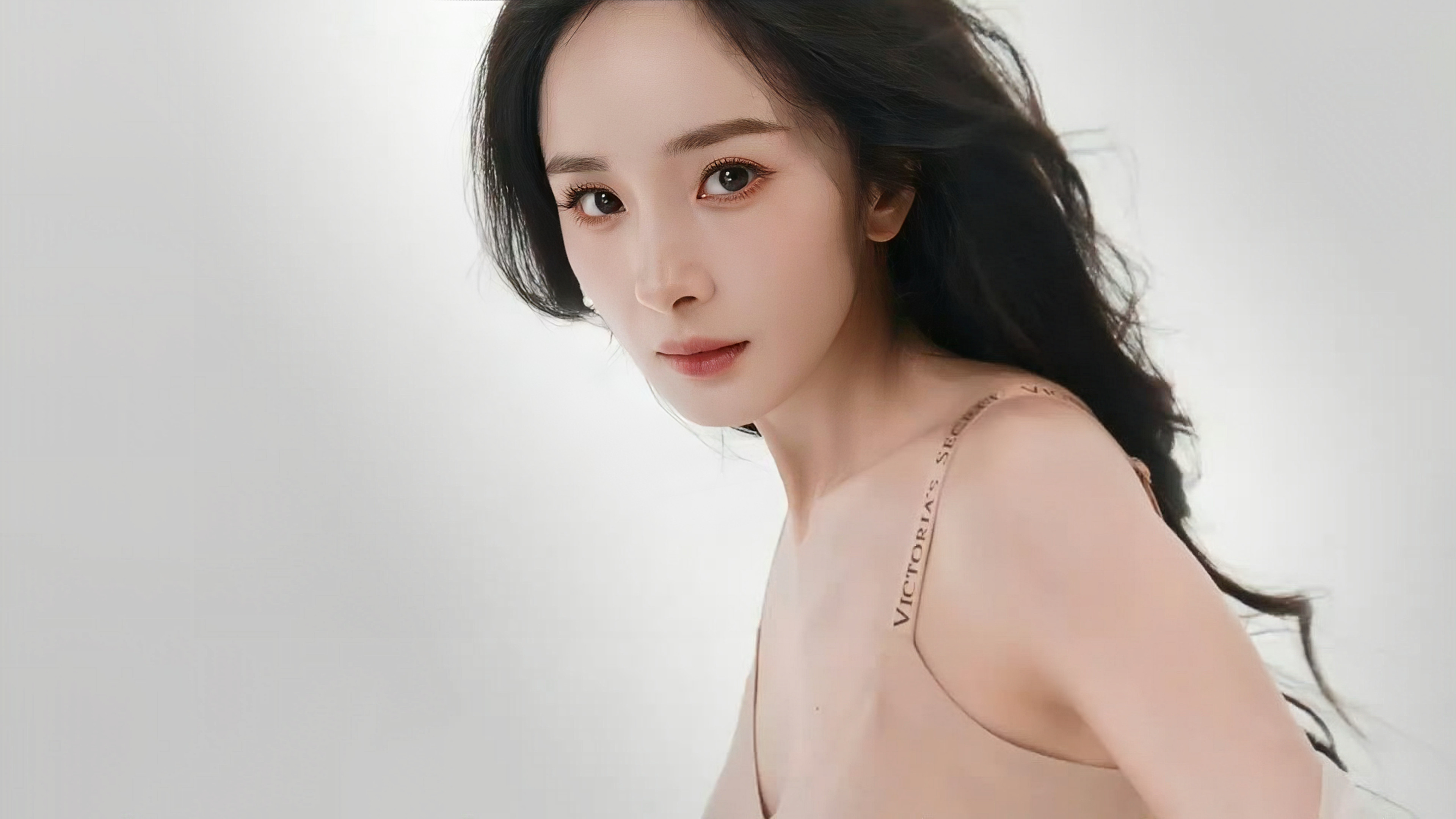 被杨幂妈妈的眼神征服了