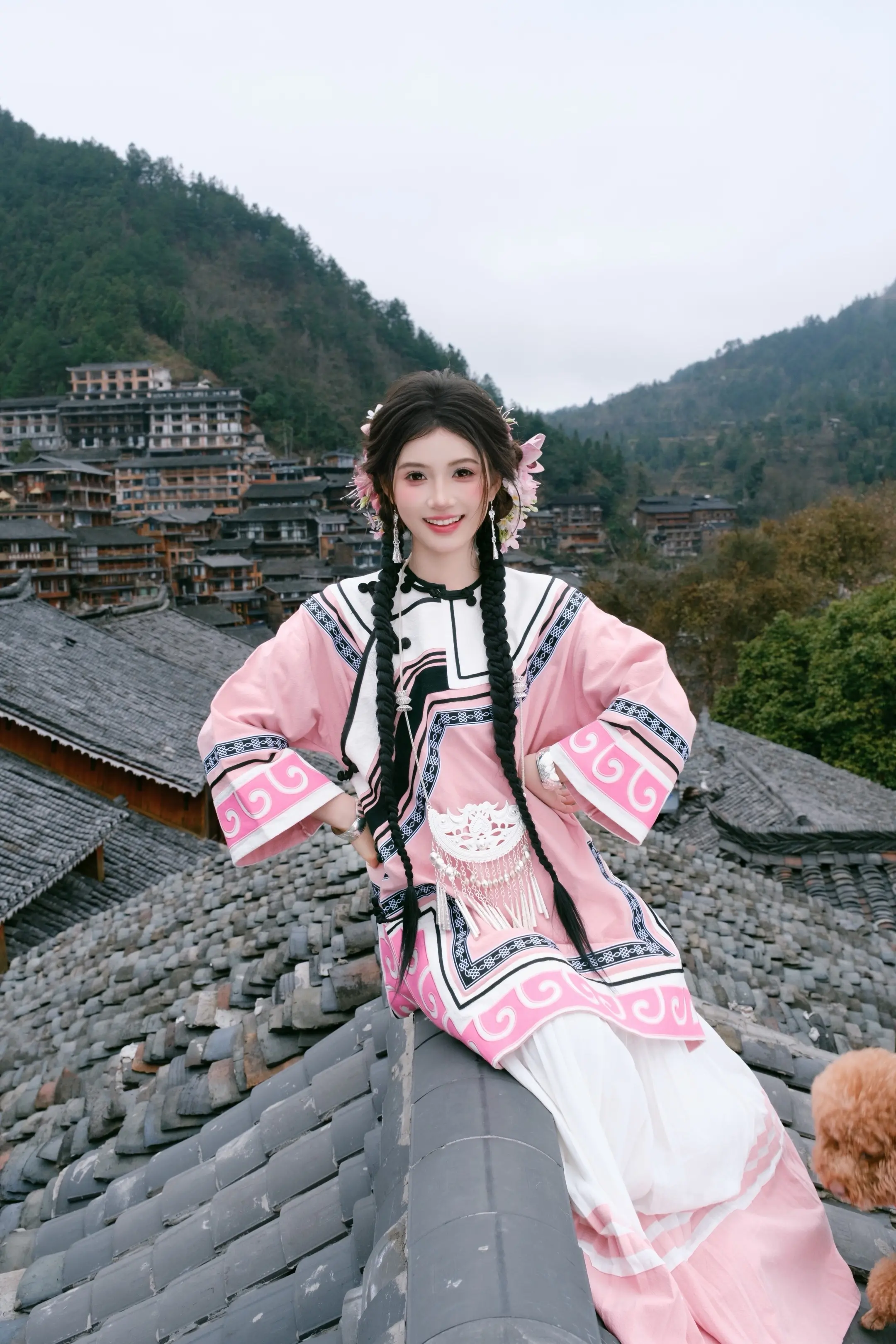 跟我回寨子吧