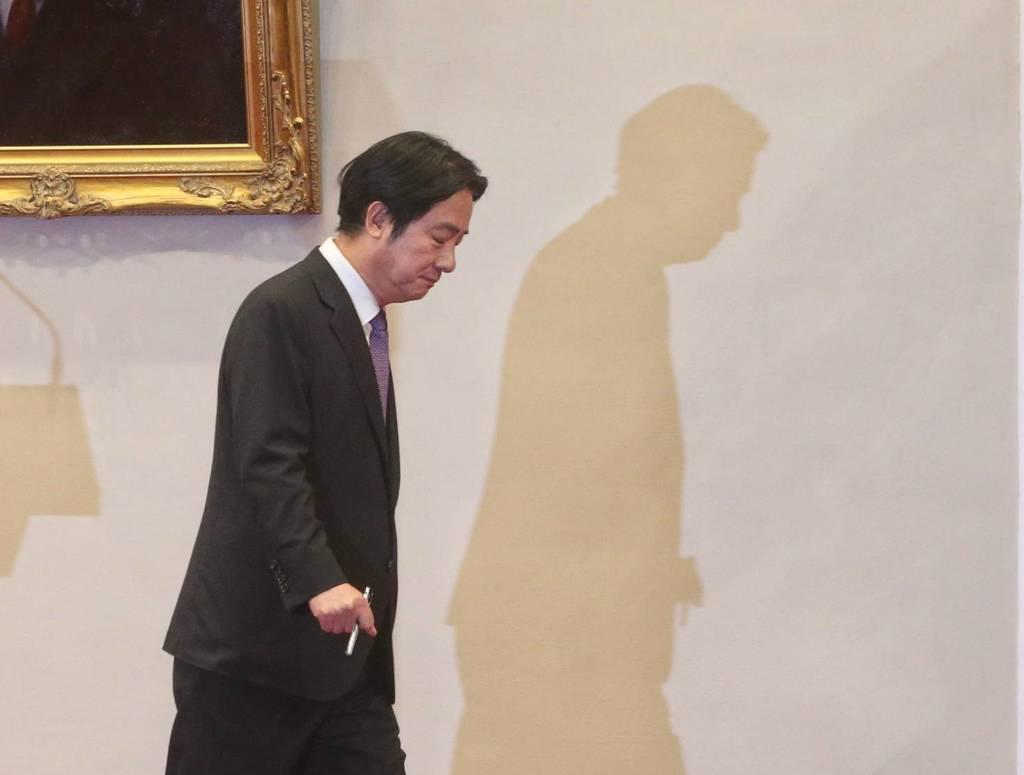 赖清德三天内两度下令台军“反对统一”，美国防长表态“关注”解放军在台海周边的军事