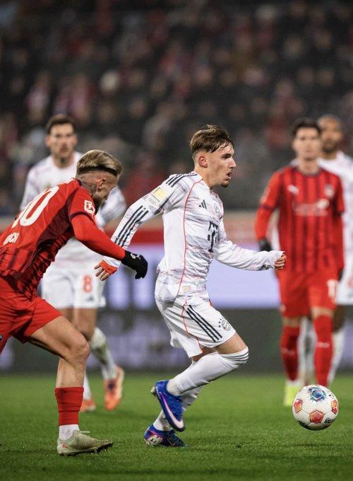 拜仁慕尼黑正在与卡尔的经纪人就一份到2031年的新合同进行谈判这位球员仍然梦