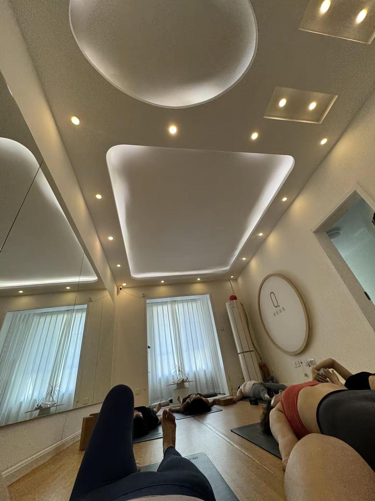 瑜伽之美。身体蕴藏无数种可能性在循序渐进的练习里慢慢解锁身体受限的角落舒展疲惫