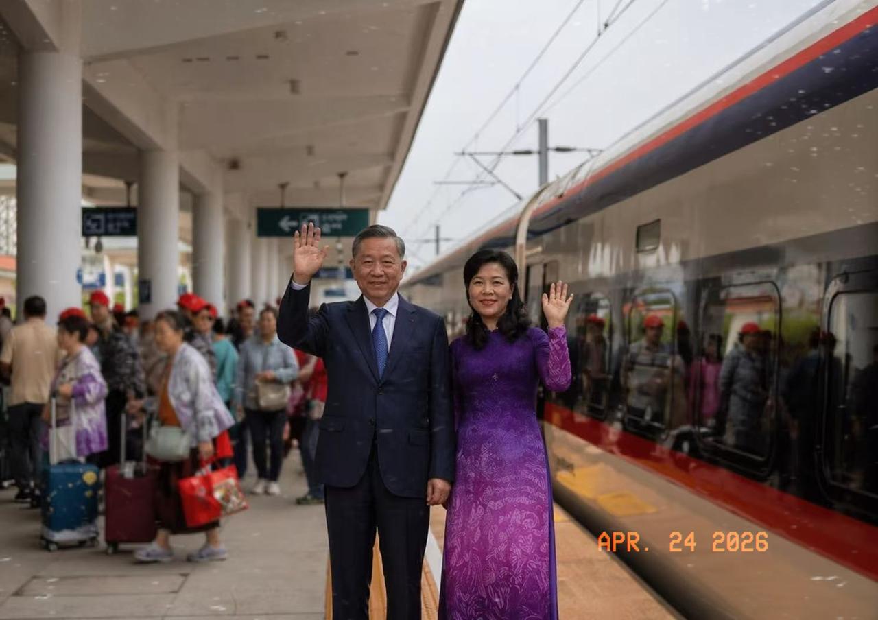 苏林回国之后，彻底破防了。 他心里早就清楚中国比越南先进，可当他坐着中国复兴