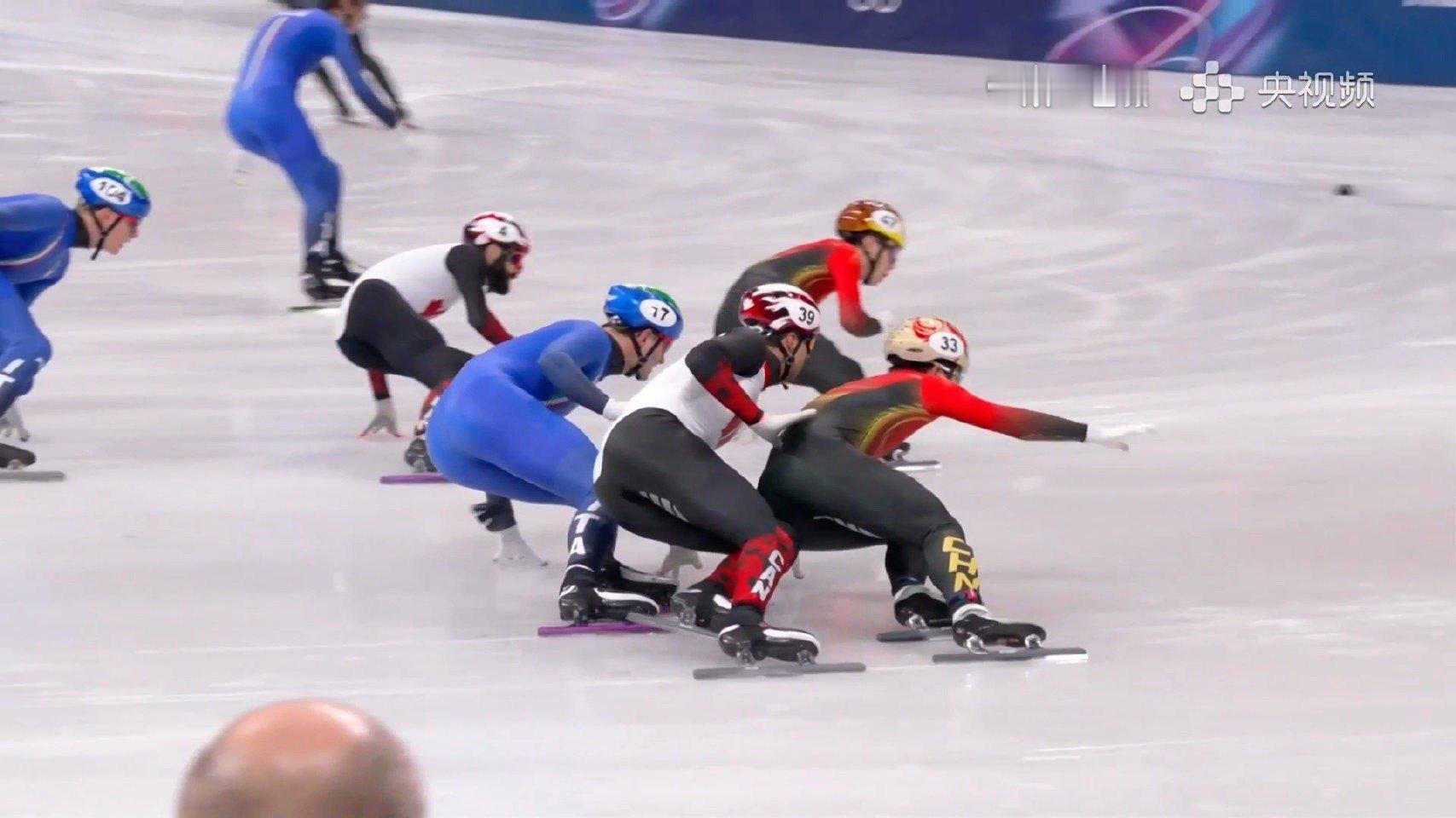 好可惜半决赛在孙龙因伤缺席的情况下，还分了一个不太好的组。小伙子们接力拼得很不错