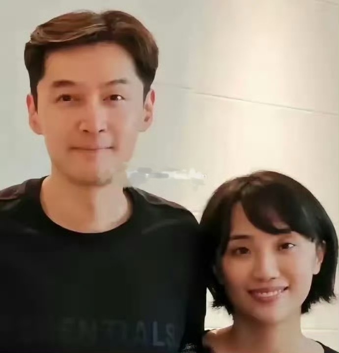 一直怀疑胡歌的审美有问题，江疏影哪里差了，胡歌偏偏就是不选​​​