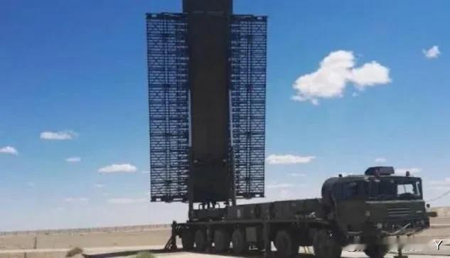 美航母进入打击阵地，伊朗架起中国制反隐身雷达，F-35优势不再。当地时间2