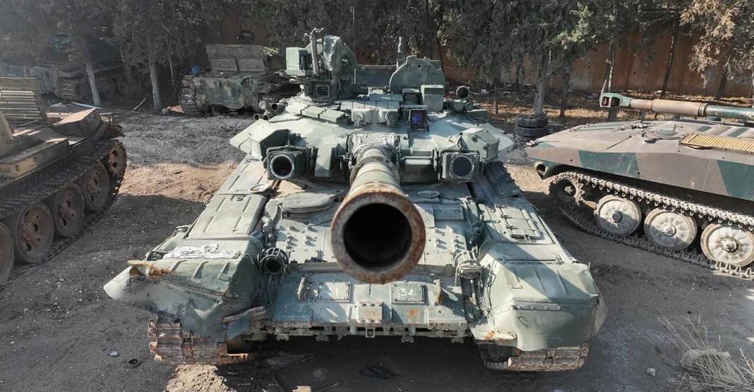 巴沙尔要坑死俄罗斯了，拿到了那么多俄罗斯武器弹药，却什么仗都打不了。在叙利亚，成