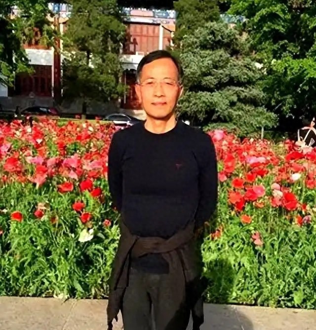 “我建议美国考虑把中国切分成七个国家。”这句话乍一听，像是某位极端分裂分