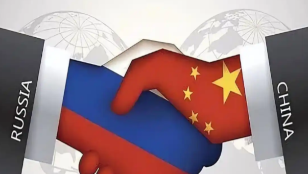 中美贸易战，现在已经不是什么芯片，加税，逆差的问题了，现在美国就是一门心思想要强