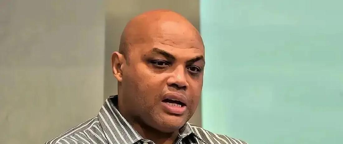 湖人要卖詹姆斯？续约里夫斯5600万，雷迪克公开说要把詹姆斯常规赛压到30