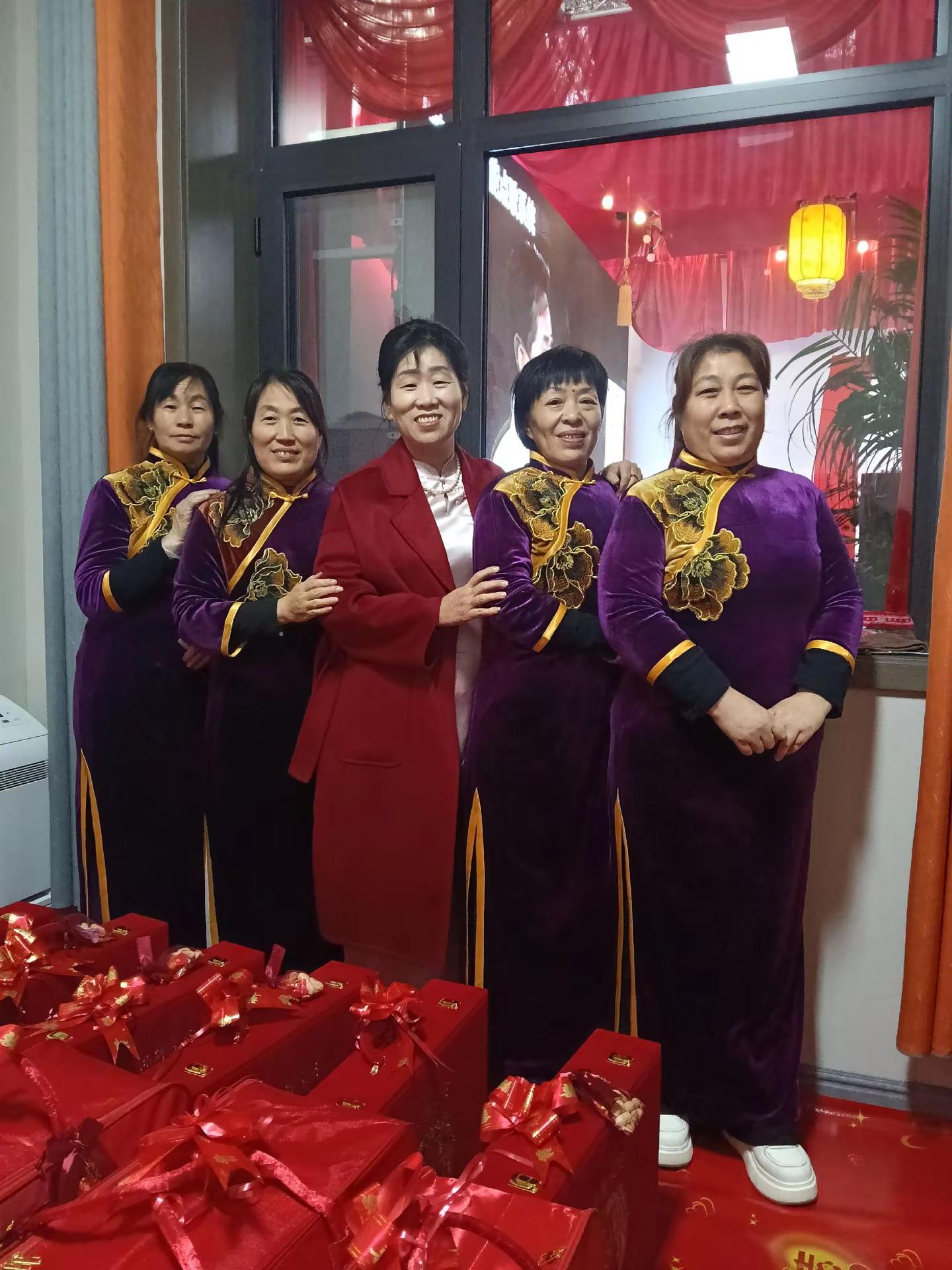 旗袍美女<!--{img:1}--...