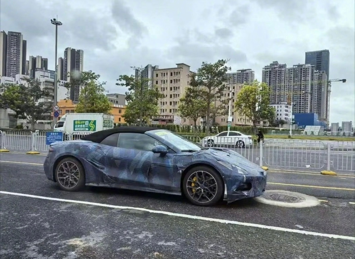 腾势这波是真敢玩～不知道定价会如何哈哈