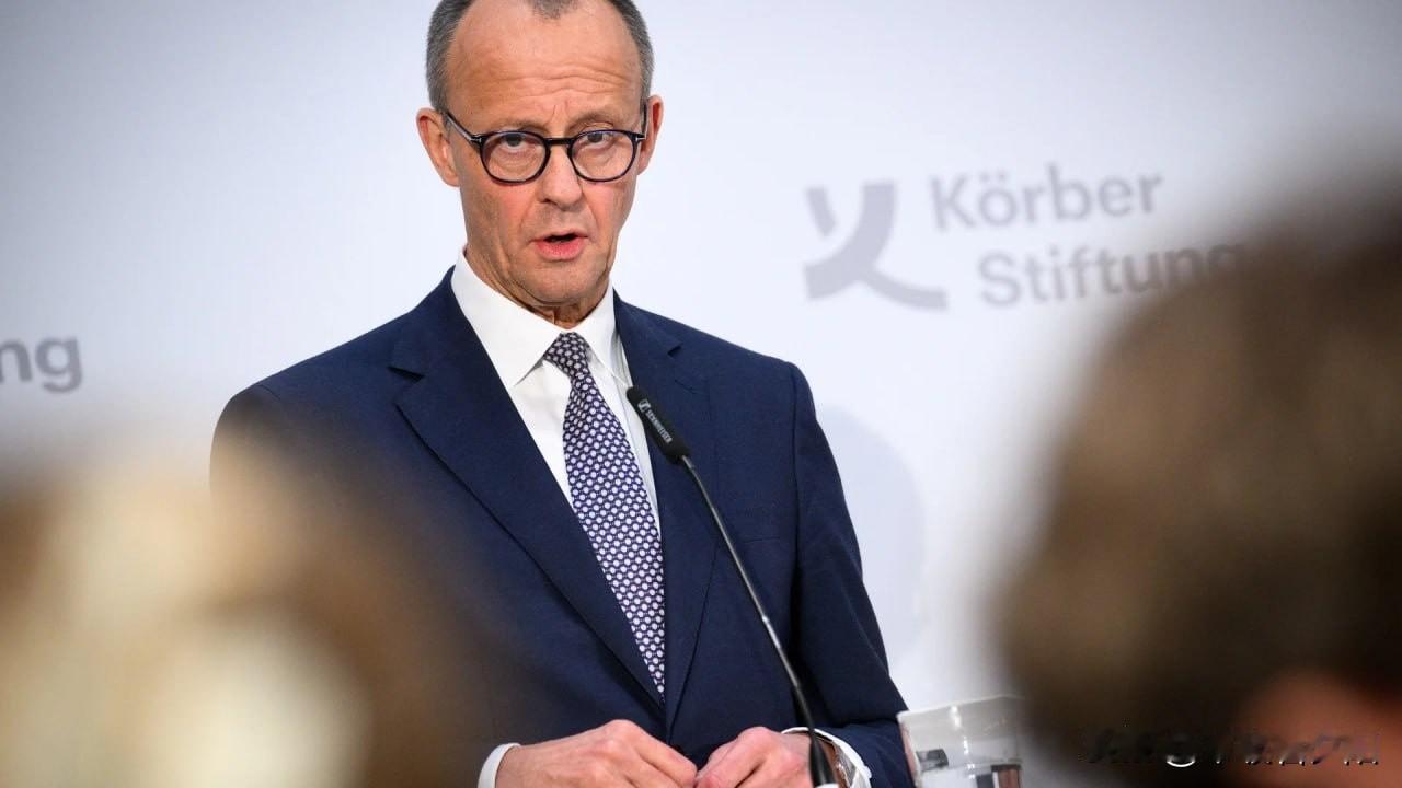 德国总理默茨这日子是真不好过了——最新民调一出来，就16%的德国人愿意支持他参选