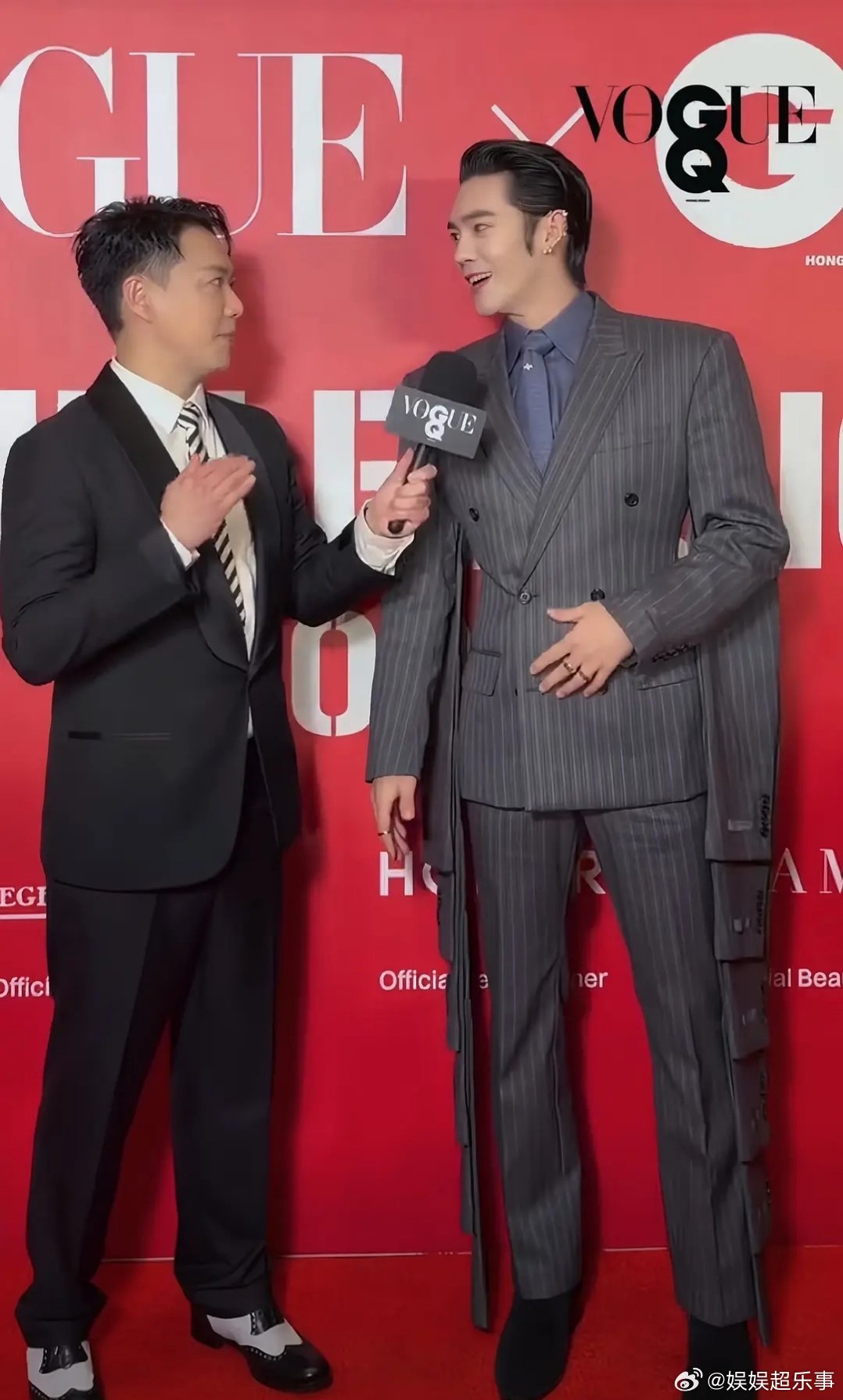 于适这垫肩……什么审美啊，跟被吐槽的韩漫一样一样的