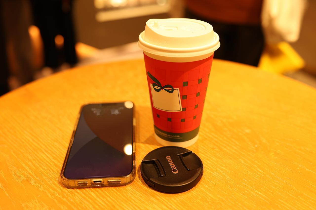 今天从北京乘飞机经上海转机，前往加拿大多伦多，东航的，价格3104元，但选座时发