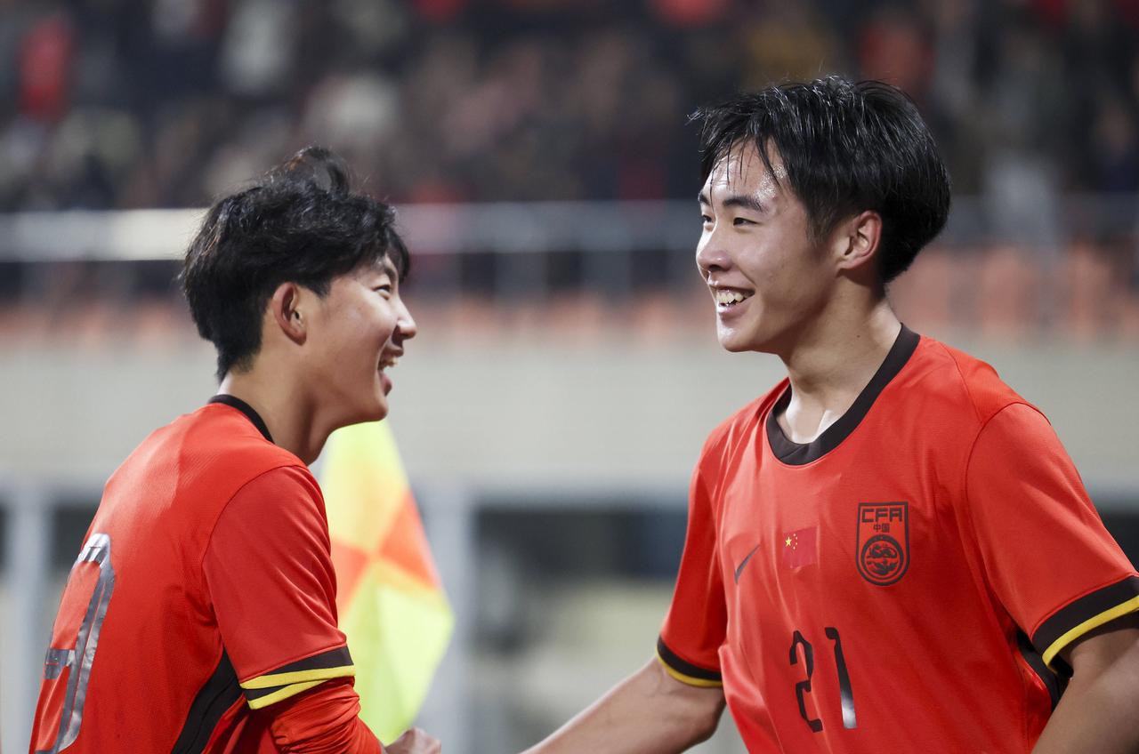国足U17众神归位，只差帅惟浩！国足U17淘汰沙特，晋级四强。从小组赛到淘汰赛