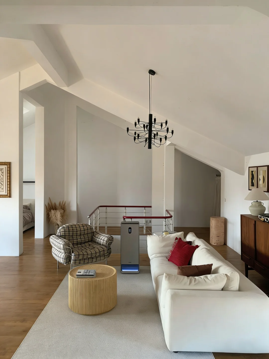 在上海，一个人住进200平的Dreamhouse