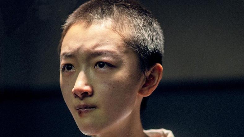 平胸、驴脸、大嘴,这4位女明星一言难尽,凭什么火遍大江南北?