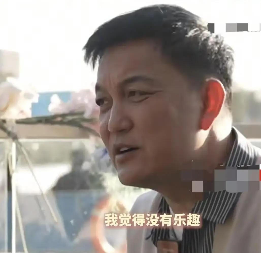 500万一场不干了，村长转身他关掉直播间那天，后台还有12个品牌排队。三个