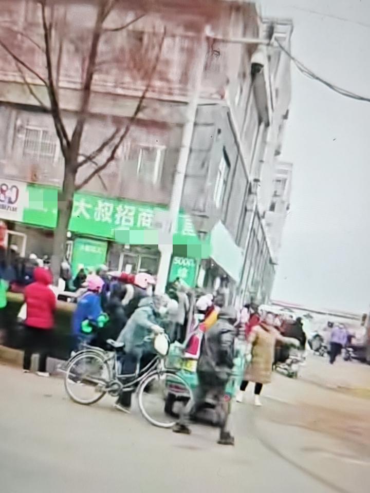 听说青岛胶南出现了“四大害”！这“四大害”其实是胶南的四个网红，他们线上线下都卖