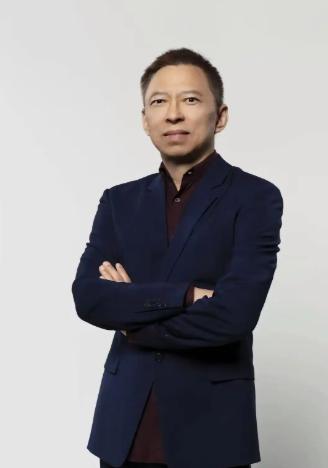 提起学历，国内互联网大佬里，物理方向的硬实力天花板仅此一人：陕西高考状元，清华物