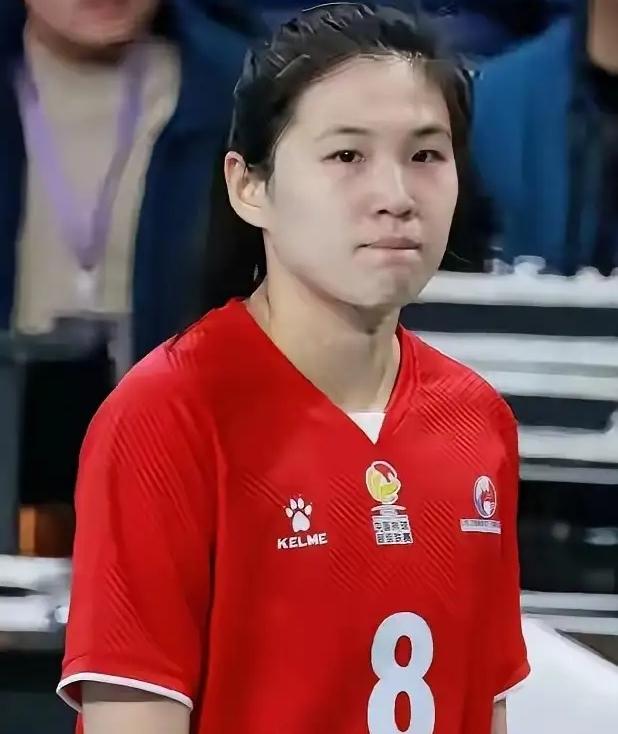 解盛钰再一次入选了中国女排新一期集训名单，在在本赛季的女排联赛中，解盛钰的发挥也