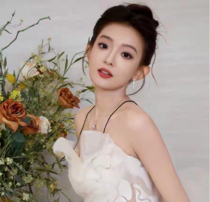 浪姐6总决赛结束，罗予彤这一路太坎坷了初舞台大放异彩，被寄予厚望，结果进了宋妍