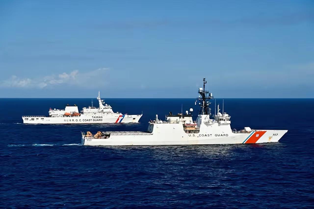 美国海岸警卫队正式介入台海，与台湾海巡署巡逻船并排航行，彰显“合作”！7月2