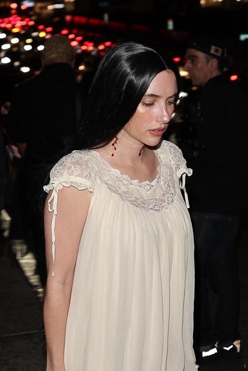 EmmaRoberts艾玛罗伯茨在洛杉矶外出，前往ChâteauMarmo