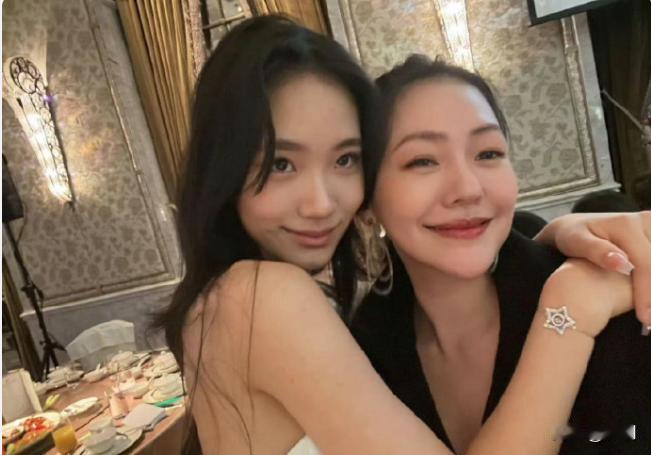 小S二女儿说自己没有打算进娱乐圈，有别的目标和想做的事情！所以她拍杂志接商务只是