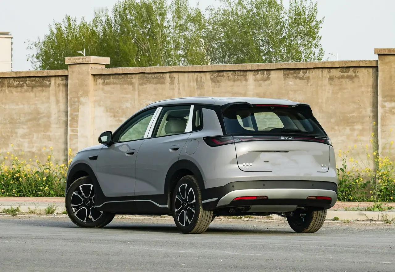 [吃瓜]比亚迪2026款新车大改——元plus🆚海狮05ev[思考]除了尺