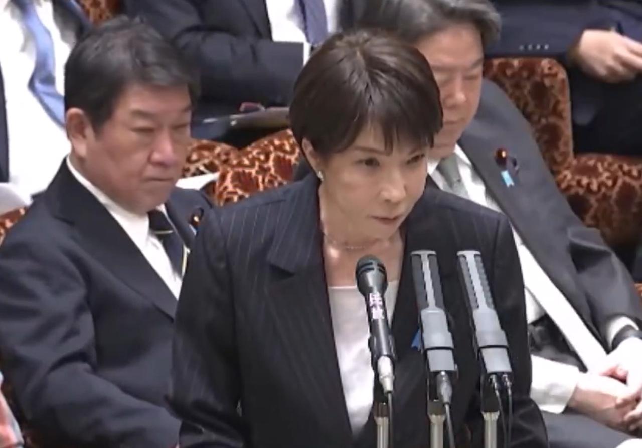 笑不活也气不打一处来！日本这是被美国卖了，还得帮着数钱!最新民调摆这儿，82%