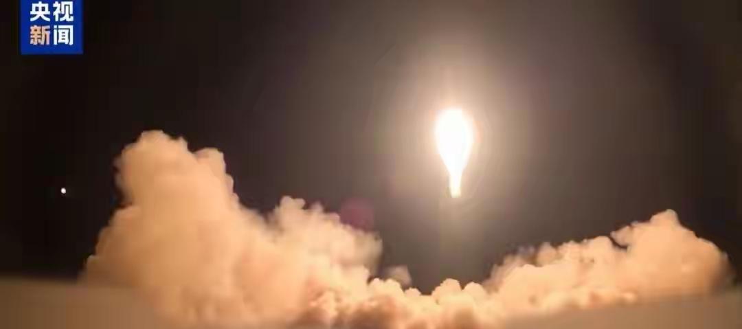 伊朗这波操作是真的狠，直接把底气亮明了！革命卫队官宣打出700多枚导弹+3600