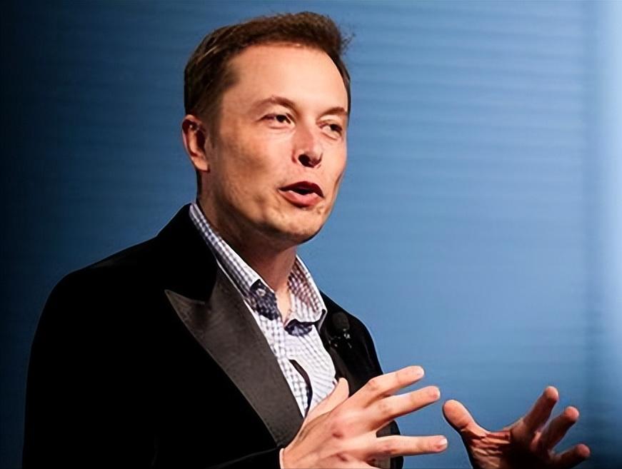 马斯克再次发出震撼言论，惊爆全球！他说：“4年内，除了体力活，AI将掌管一切脑力