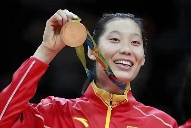 朱婷：加比心目中的神日前，有媒体采访世界著名排球运动员加比，被问及你心目中最