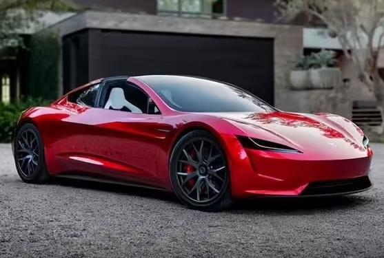 马斯克又出来画饼了！😏今天在X平台发文，说新款Roadster电动超跑可能在