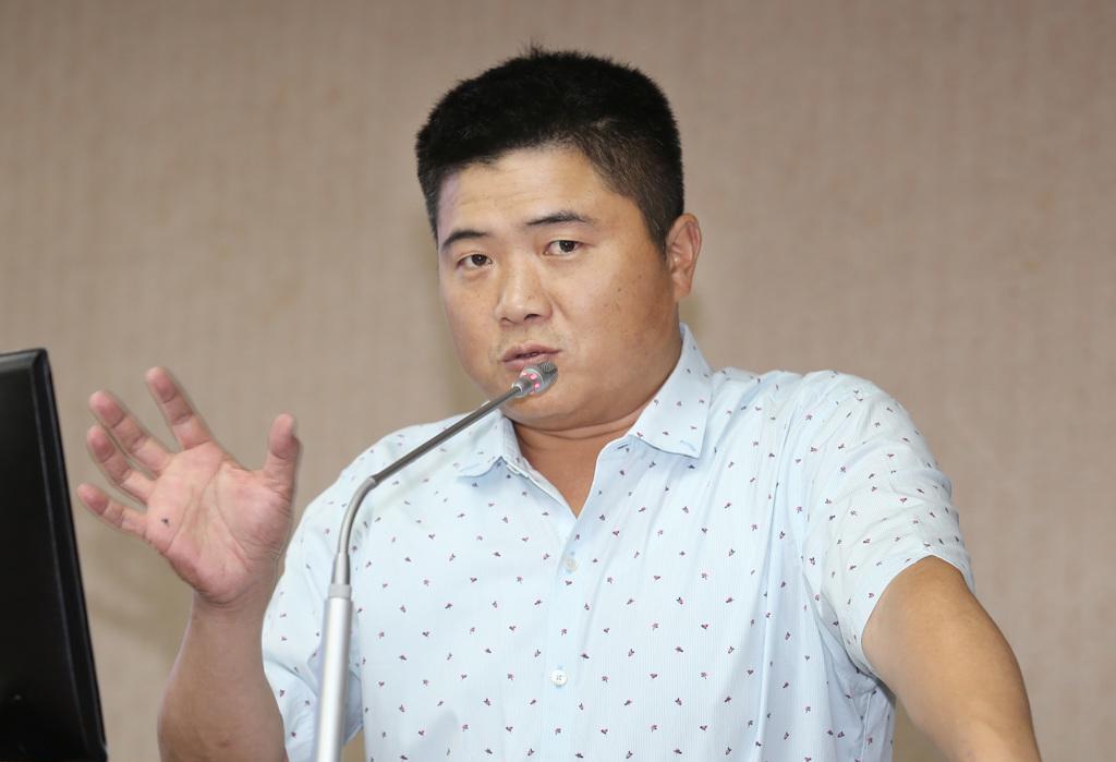 出乎意料？罢免颜宽恒二阶连署“已冲破法定门槛”，本尊深夜回应了由台中民间团体推