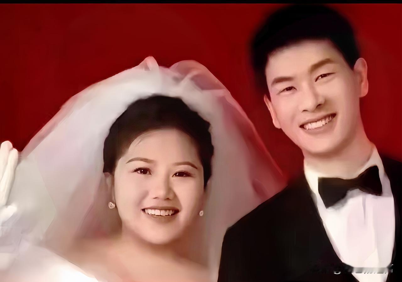 全网骂逼死未婚夫的姑娘：真相没那么简单！男方是研究生毕业的大学老师，女方