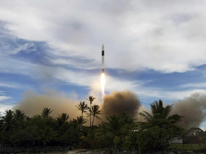 马斯克: 如果猎鹰1号第四次发射也失败, SpaceX就没了