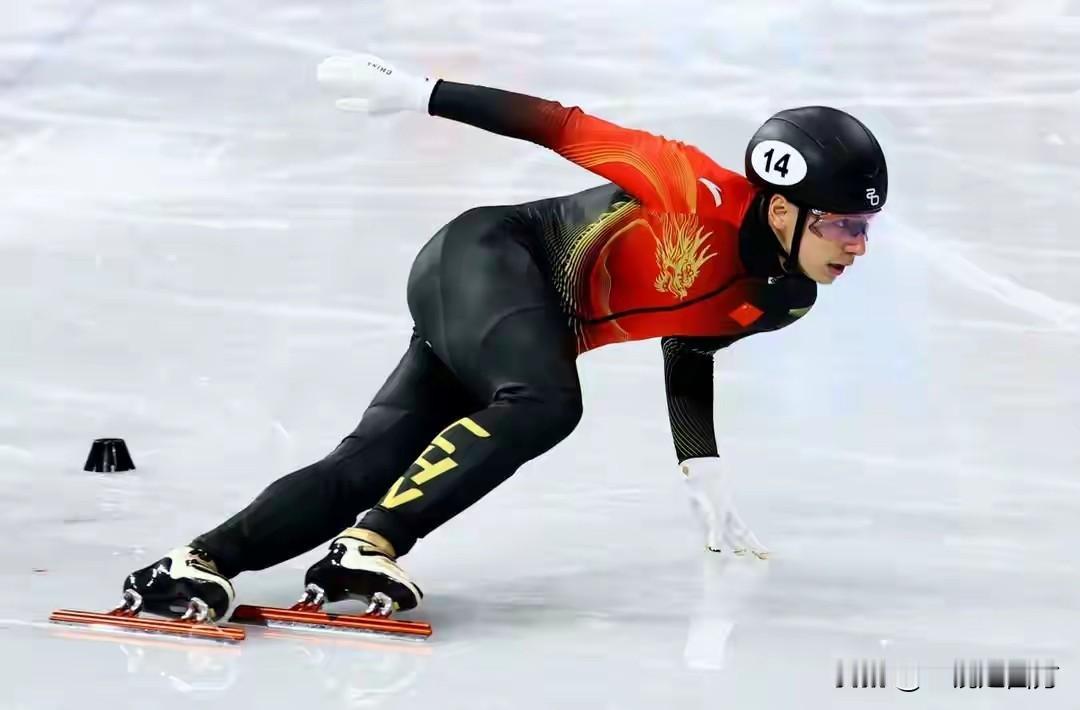 刚刚结束的米兰冬奥会短道速滑男子500米1/4决赛，刘少昂成功晋级半决赛，林孝埈