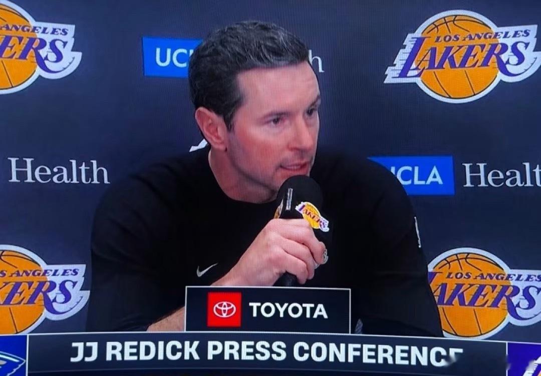 雷迪克对赛程制定者直言不讳，炮轰了此次东部之旅：“我在NBA待了19年，完全不记