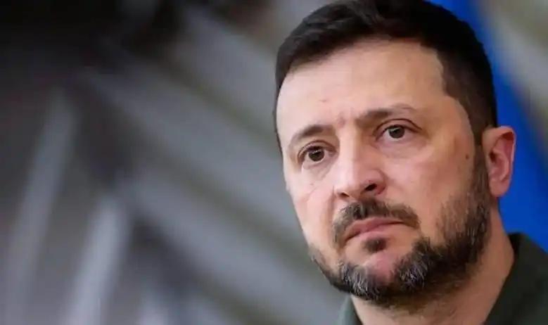 战场绝望催生核狂想？泽连斯基放核言论，是真想要还是破防施压。泽连斯基接受