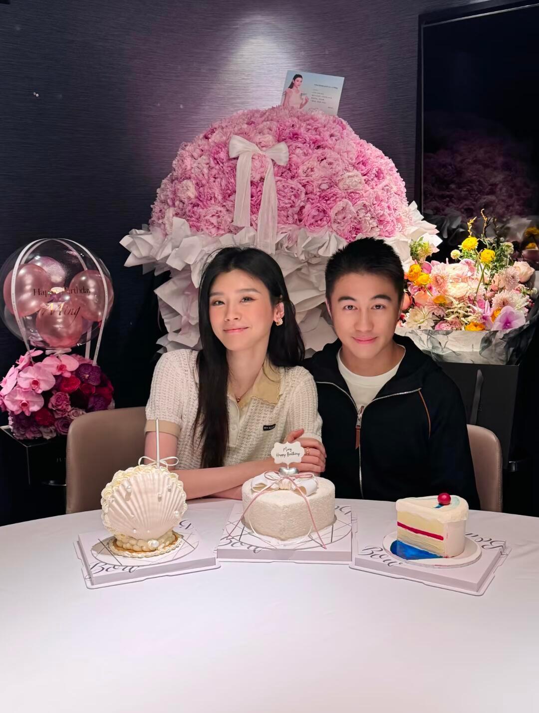 何猷君奚梦瑶越爱越年轻，年年陪对方庆生，豪门里的爱情也能甜成这样。