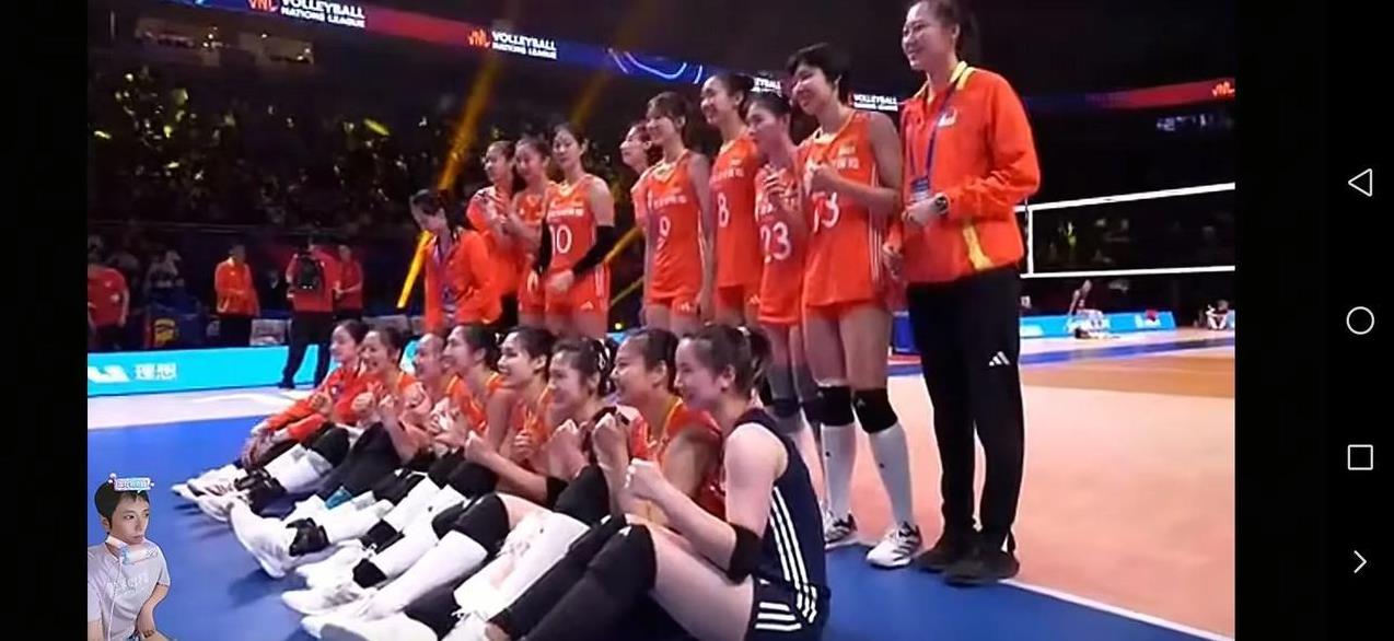 祝贺中国女排旗开得胜，以3-0(25-1827-2525-13)战胜世联赛首