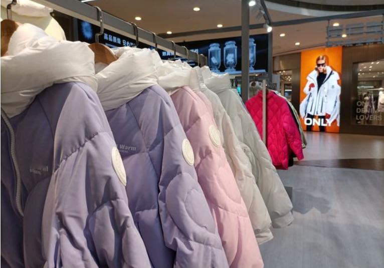 很多人都忽视了，最近社会上出现3个“反常”情况，释放的信号耐人寻味。第一，羽