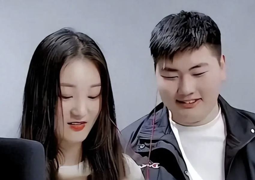 离婚三年，陈亚男朱小伟生活迥异，名利婚姻的不同结局