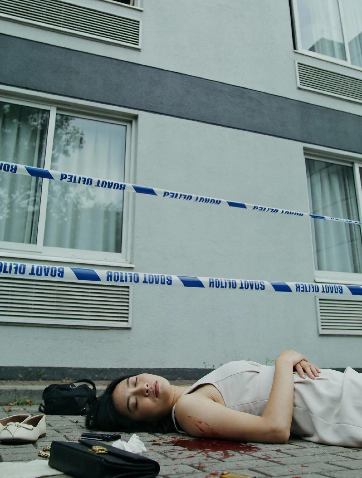 突发！30多岁女子马来西亚度假坠楼身亡，酒店监控记录最后画面30多岁的女游客