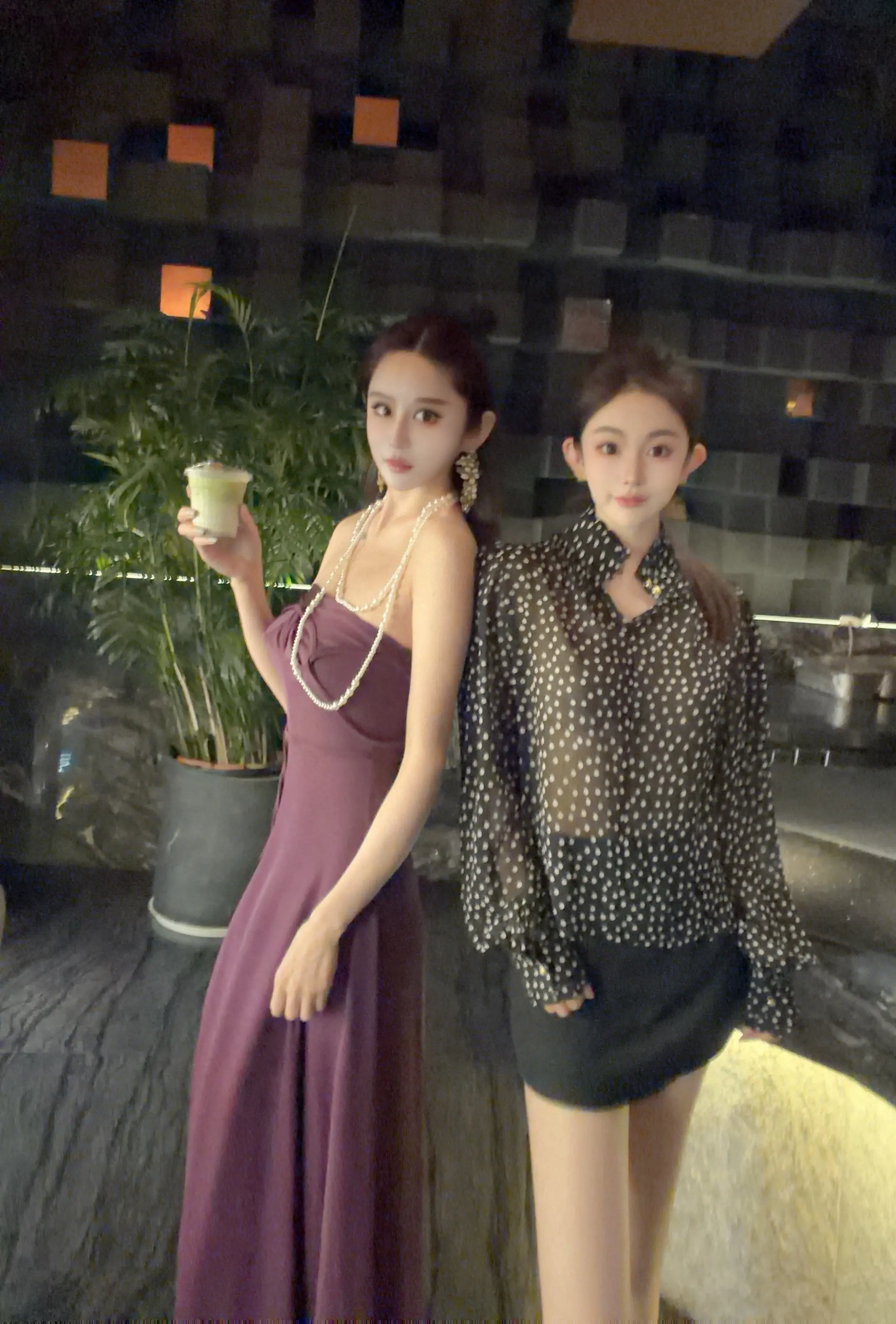 很笨，所以喜欢简单和真诚！对于我而言你就是光