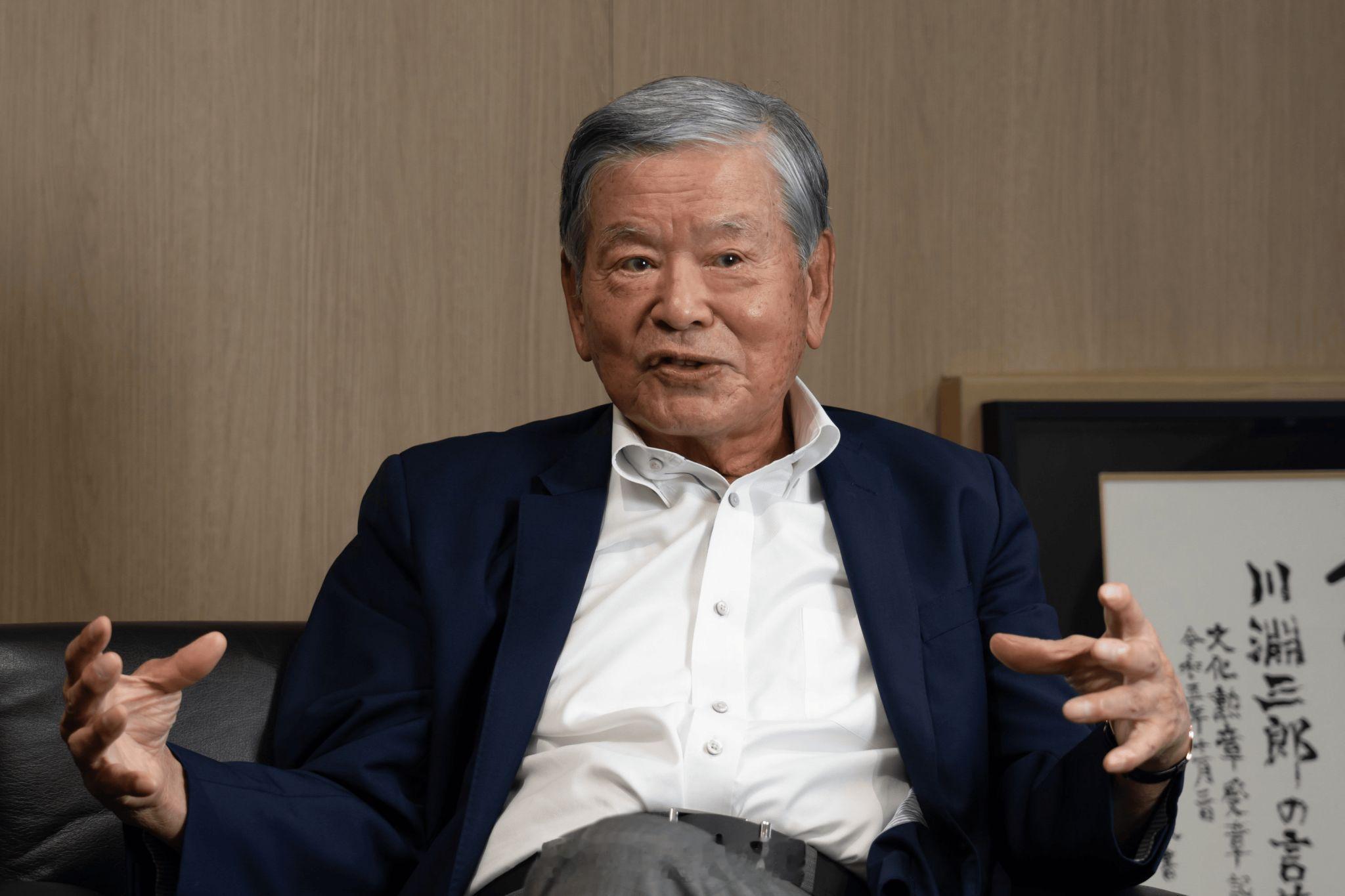 日本队目标夺冠如果对日本足球稍有了解，应该知道日本足球有个百年计划，那是199
