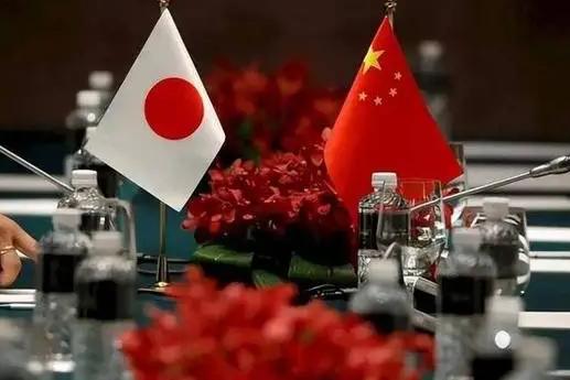 为什么要让对方开第1枪，若日本第一时间射上百上千枚导弹，那这第1枪给我们带来的伤